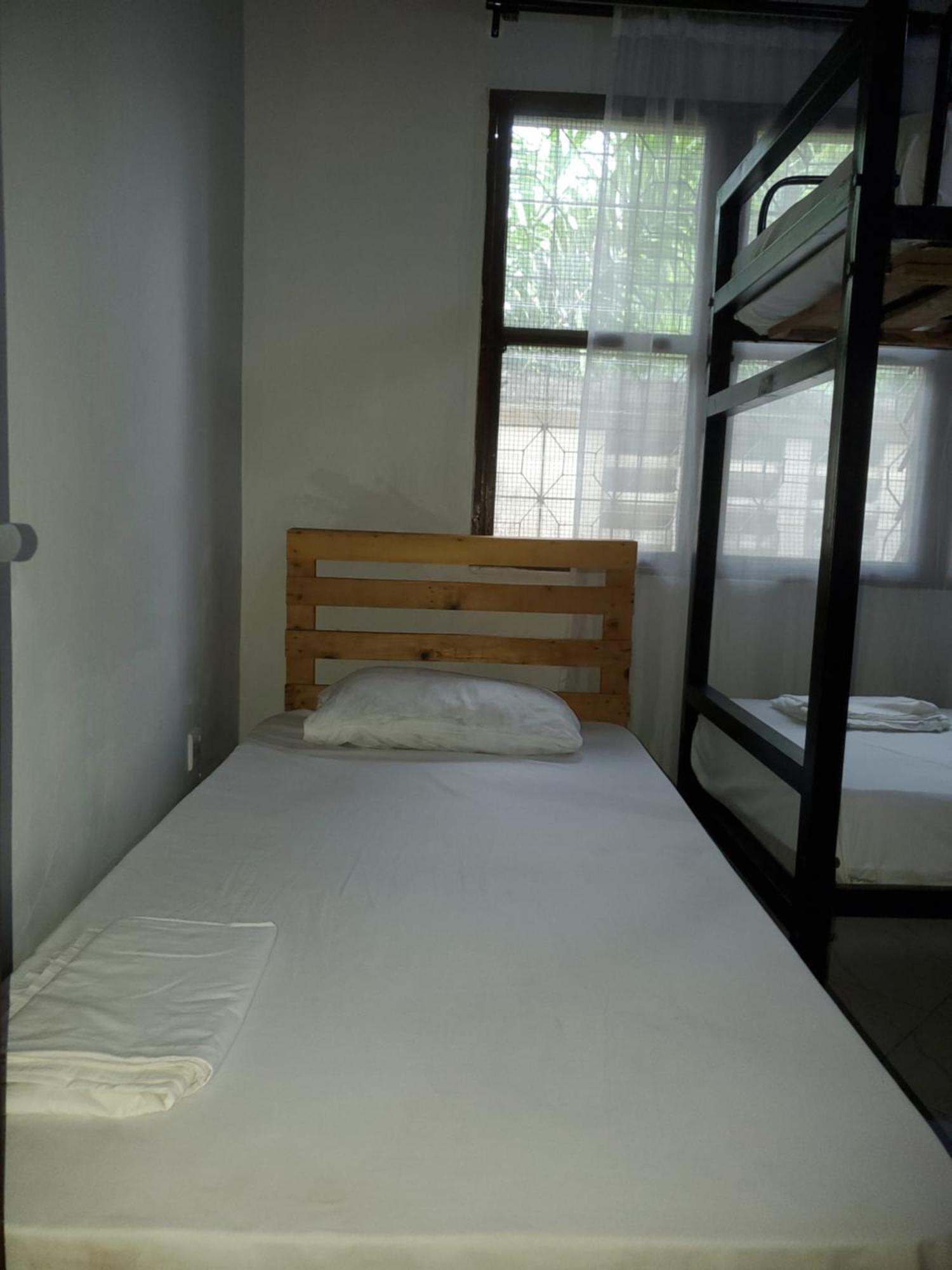 The Nest Haven Hostel Дар ес Саалам Екстериор снимка